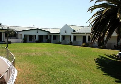 Riviera Hotel & Chalets