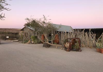 Daureb Isib Campsite and B&B