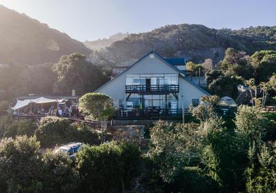 Wilderness Beach House Backpackers Lodge