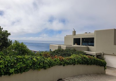 3 Colours Blue Guest House