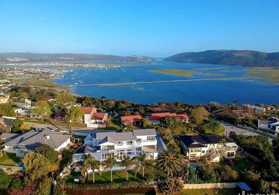 Strode House and Cottage