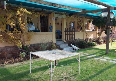 Thys'e Kombuis & Guest House