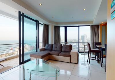 The Pearls, Apartment Dawn