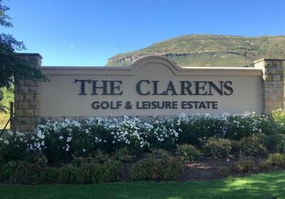 Rabbits Den & Cozy Corner