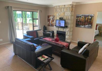 Rabbits Den & Cozy Corner