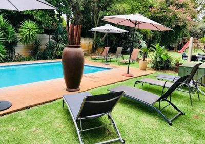 Aerotropolis Guest Lodge