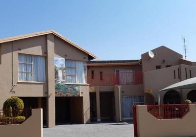 Diphororo Guesthouse