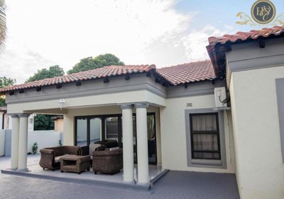 House of Sollys Guesthouse