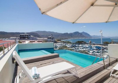 Harbour Square Hotel