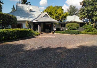 The River Cottage and Mainhouse at Woodlands