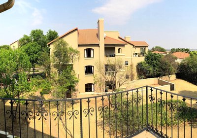 Dainfern Modern Executive Condo