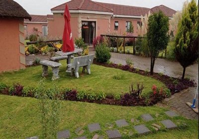 Lapaleholo Guest House