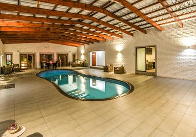 Yalla Yalla Boutique Hotel