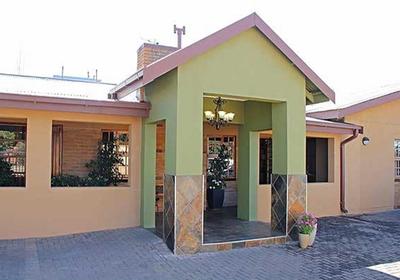 Greenleaf Guest Lodge