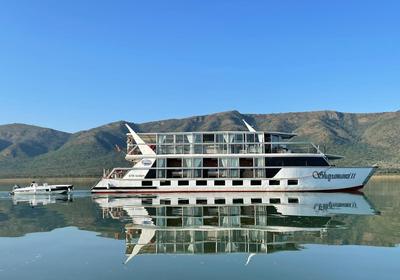 Shayamanzi Houseboats