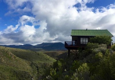 Eagle Falls Country Lodge & Adventures