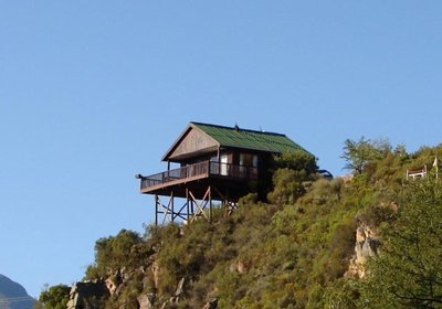 Eagle Falls Country Lodge & Adventures