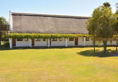 Zoutpan Struishuis Guest Farm