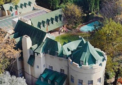 Chartwell Castle and Guest House