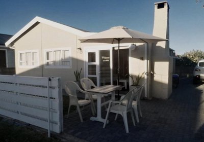 Ons Strandhuisie N5 in Pearly Beach