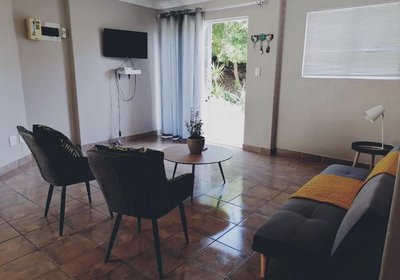 Ons Strandhuisie Mh18 in Pearly Beach