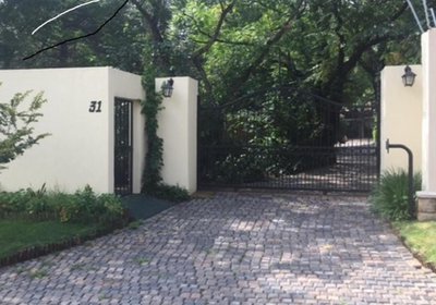 Dennis Road Guesthouse