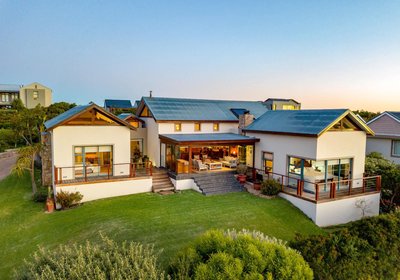 Manhattan Estates - Views For Days