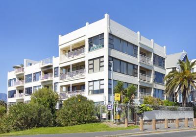 Cisterama 102 by HostAgents