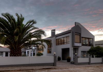 Royal Sea Star Guesthouse