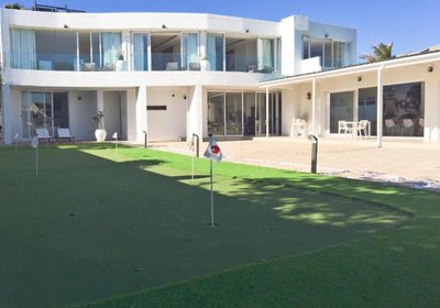 Peach on Beach Boutique Guesthouse