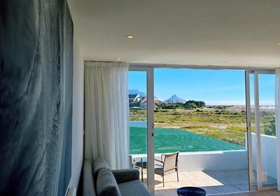 Peach on Beach Boutique Guesthouse