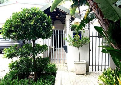 96 Meent Guest House