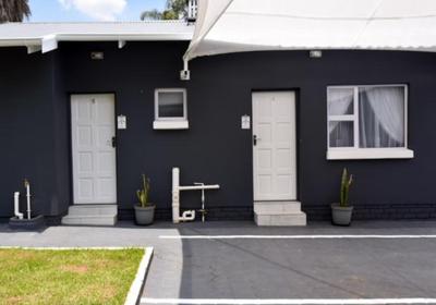 464 On 22nd Ave Guesthouse