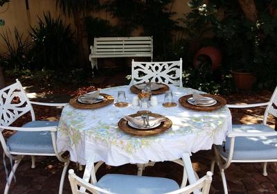 Liza's Cottage Guesthouse