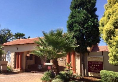 Le Cozmo Guest House