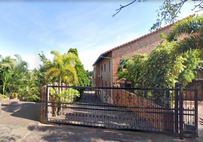 Flamboyant Apartments