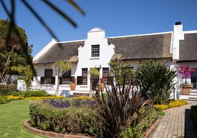 Cape Village Lodge