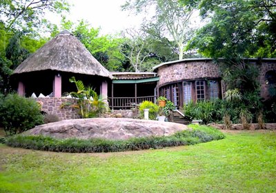 Treehouse River Lodge