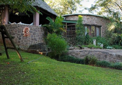 Treehouse River Lodge