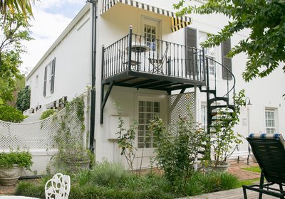 Maison Chablis Guest House