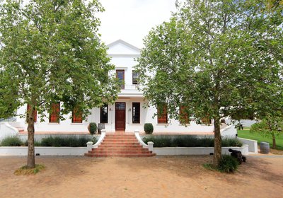 Mitre's Edge Wine Estate