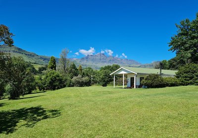 Swallowfield Rondavels