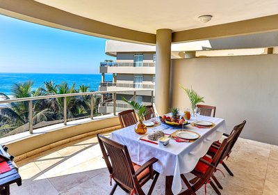 Sands Beach Breaks Manor On Main Beach Ballito