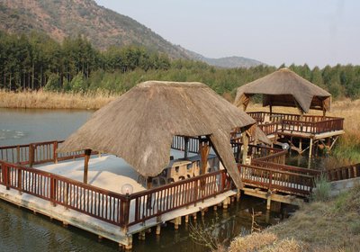 Emahlathini Farm Lodge