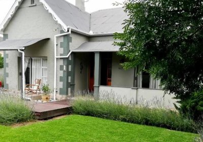 Tranquil House B&B @ 1 College Avenue