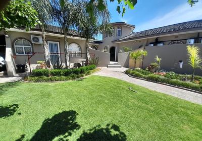 Alucarni Guest House