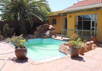 Flintstones Guest House Cape Town