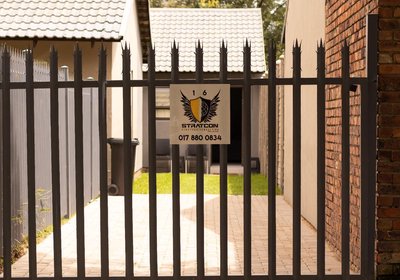 Leipoldt Self Catering Apartment