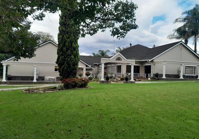 Longtom Farm Guest House