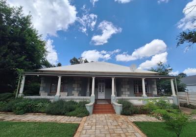 Oude Post Guesthouse and Cottage
